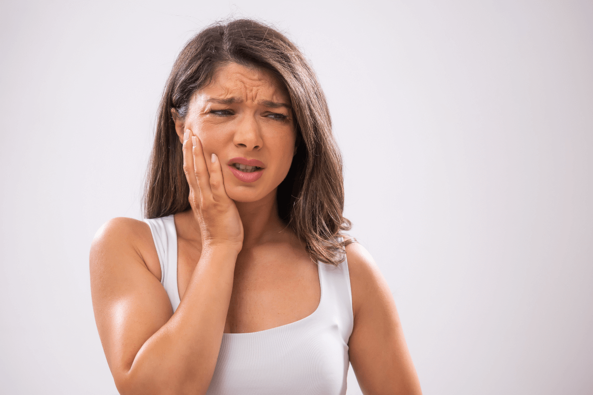 What Should You Do When a Toothache Strikes?
