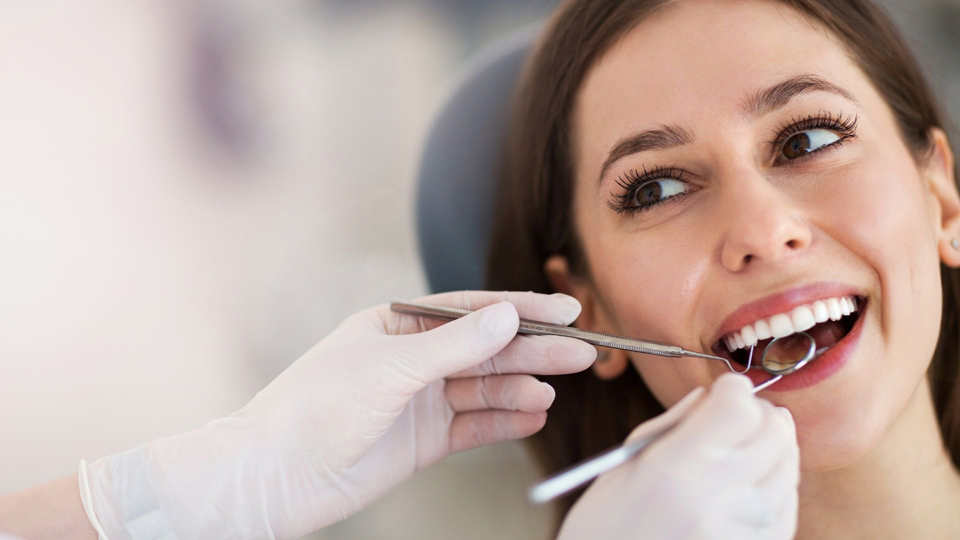 The Best Treatments for a Perfect Smile Makeover