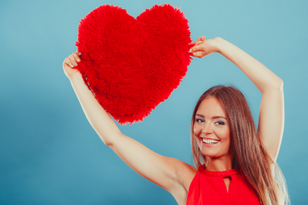 DIY Valentine’s Day Teeth Whitening Hacks for a Bright Smile DIY Valentine’s Day Teeth Whitening Hacks for a Bright Smile