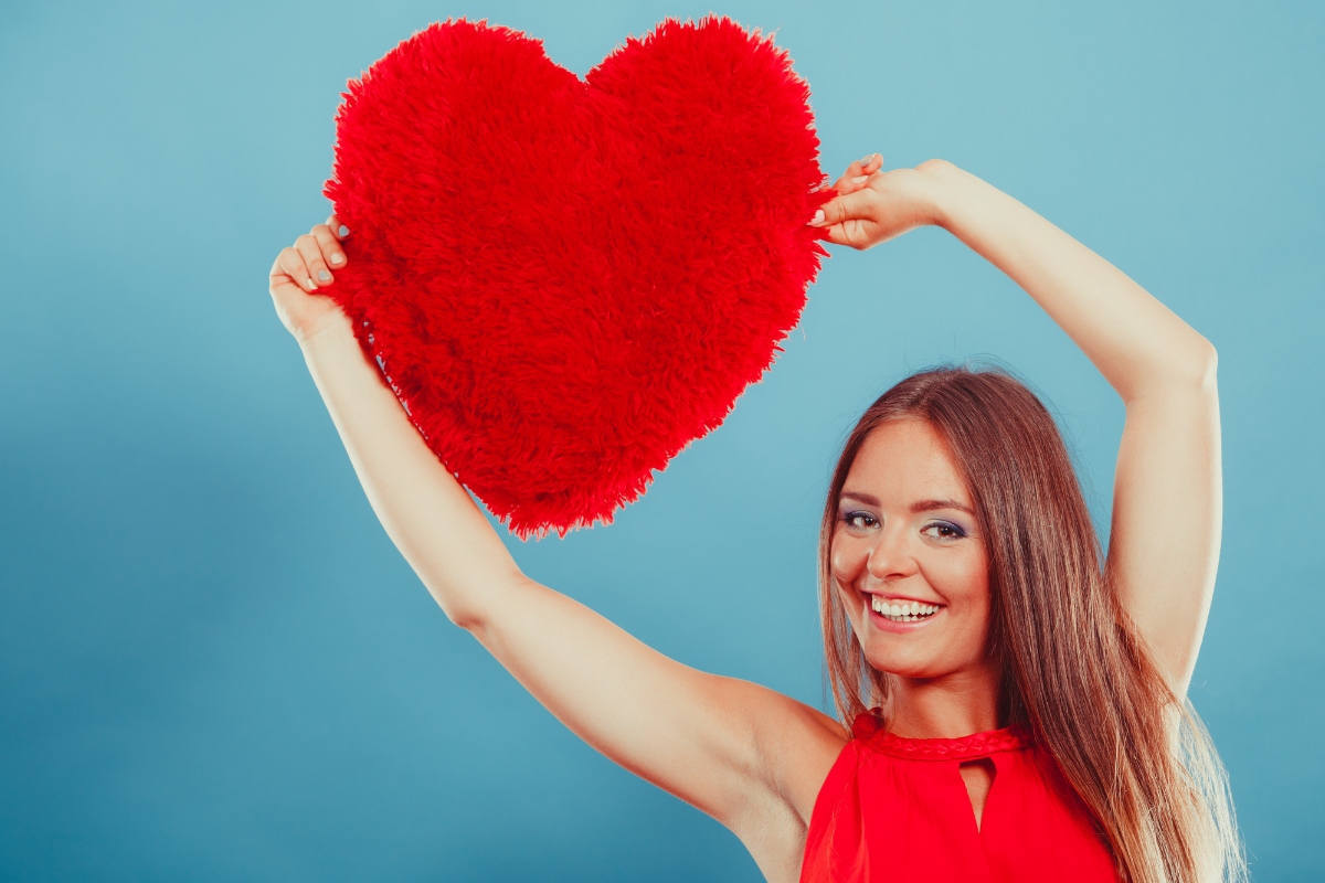 DIY Valentine’s Day Teeth Whitening Hacks for a Bright Smile