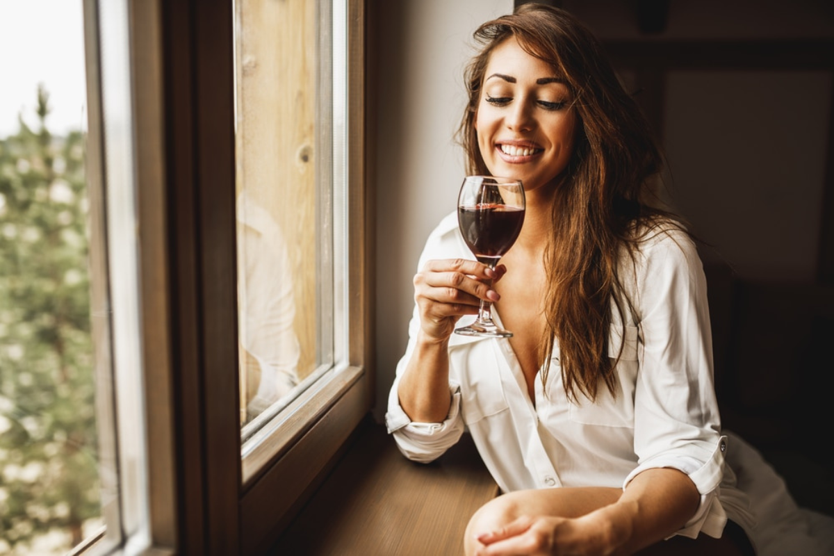 Can I Drink Red Wine after Teeth Whitening? - Know from our dentist in Scottsdale specializing in Cosmetic Dentistry
