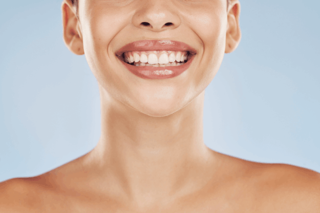 Can I Have Crowns on My Front Teeth? Know from our Scottsdale Team