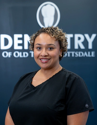 Meet our team Ari
